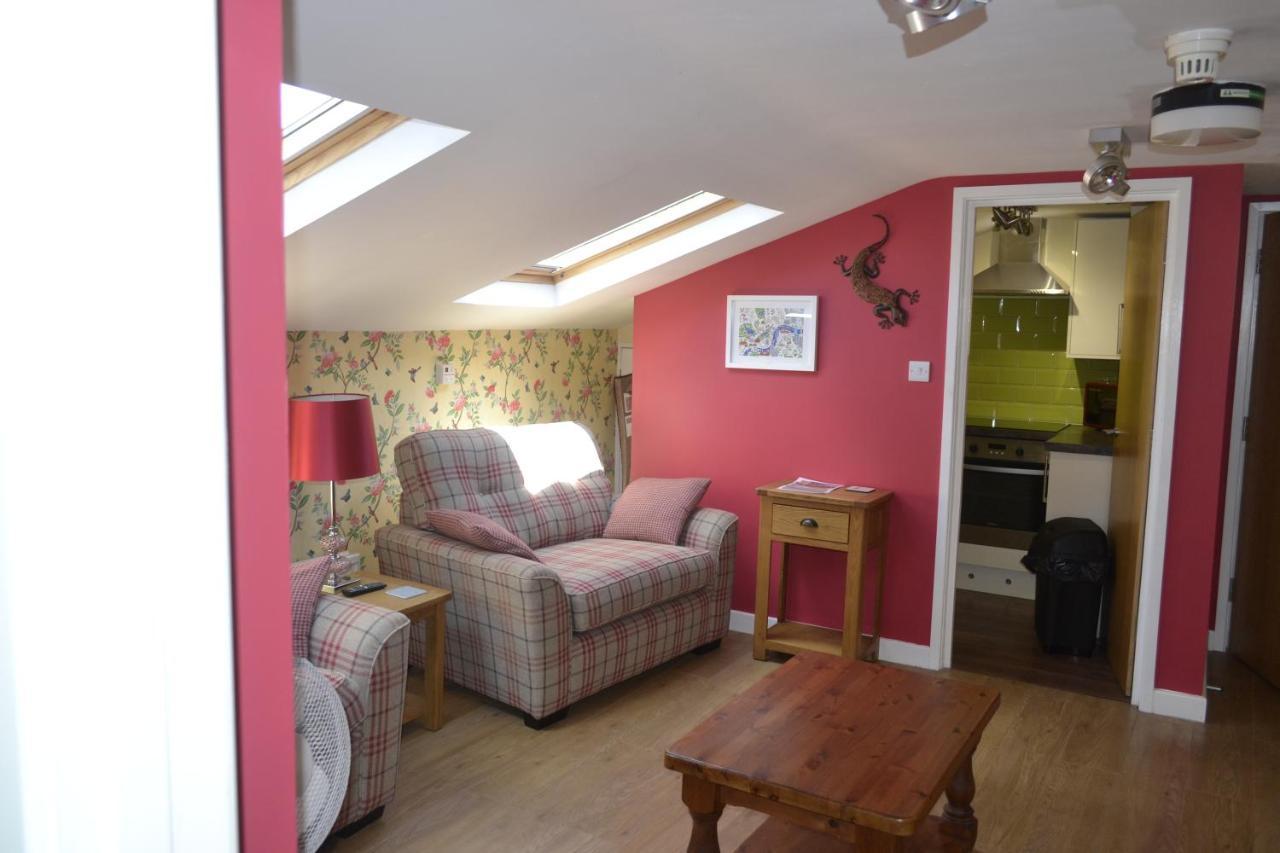 The Lawns Tea Room And B&B Ashcott Экстерьер фото